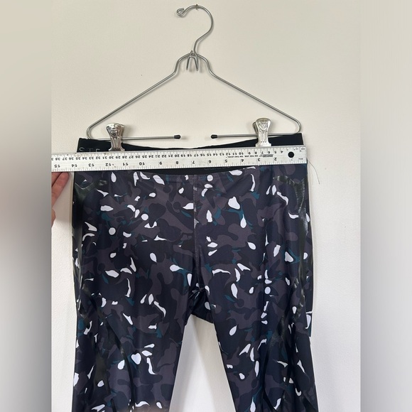 💥⭐️❤️HOST PICK❤️⭐️💥 Stella McCartney x Adidas camo print/mesh leggings - Picture 10 of 12